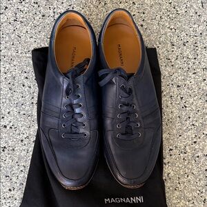 Magnanni Navy Leather Lace-Up Sneakers with Tan Lining